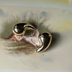 Women’s Earrings - Trending Earrings - Women’s Accessories - Gift Idea -Birthday